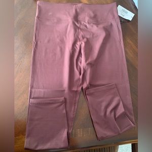 *NWT* Zyia Active Fig Vibrations Light n Tight Hi Rise 7/8 24” leggings